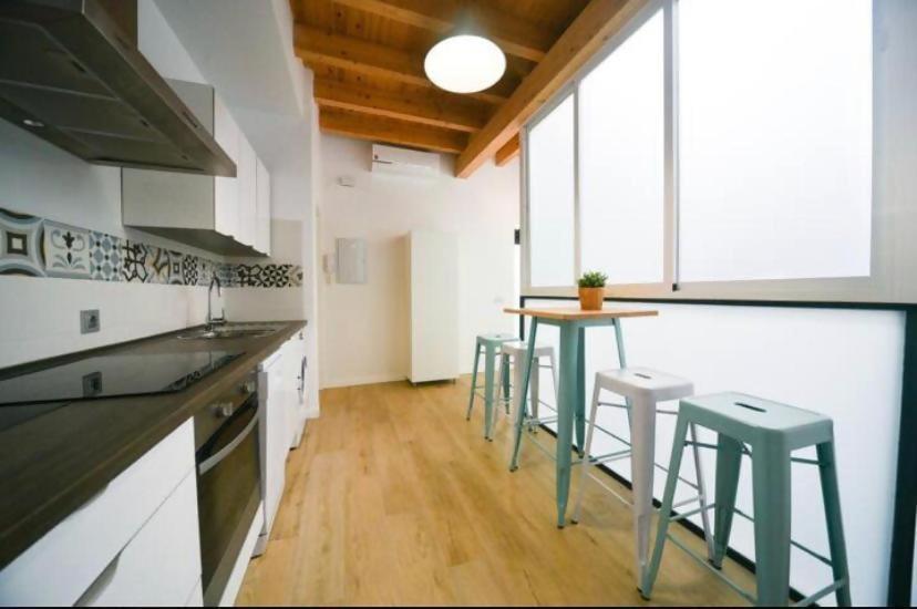 Hostfy Centro Alameda Apartment Севиля Екстериор снимка
