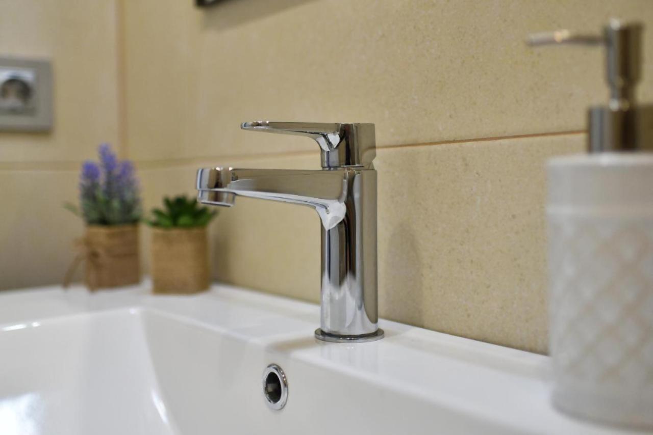 Hostfy Centro Alameda Apartment Севиля Екстериор снимка